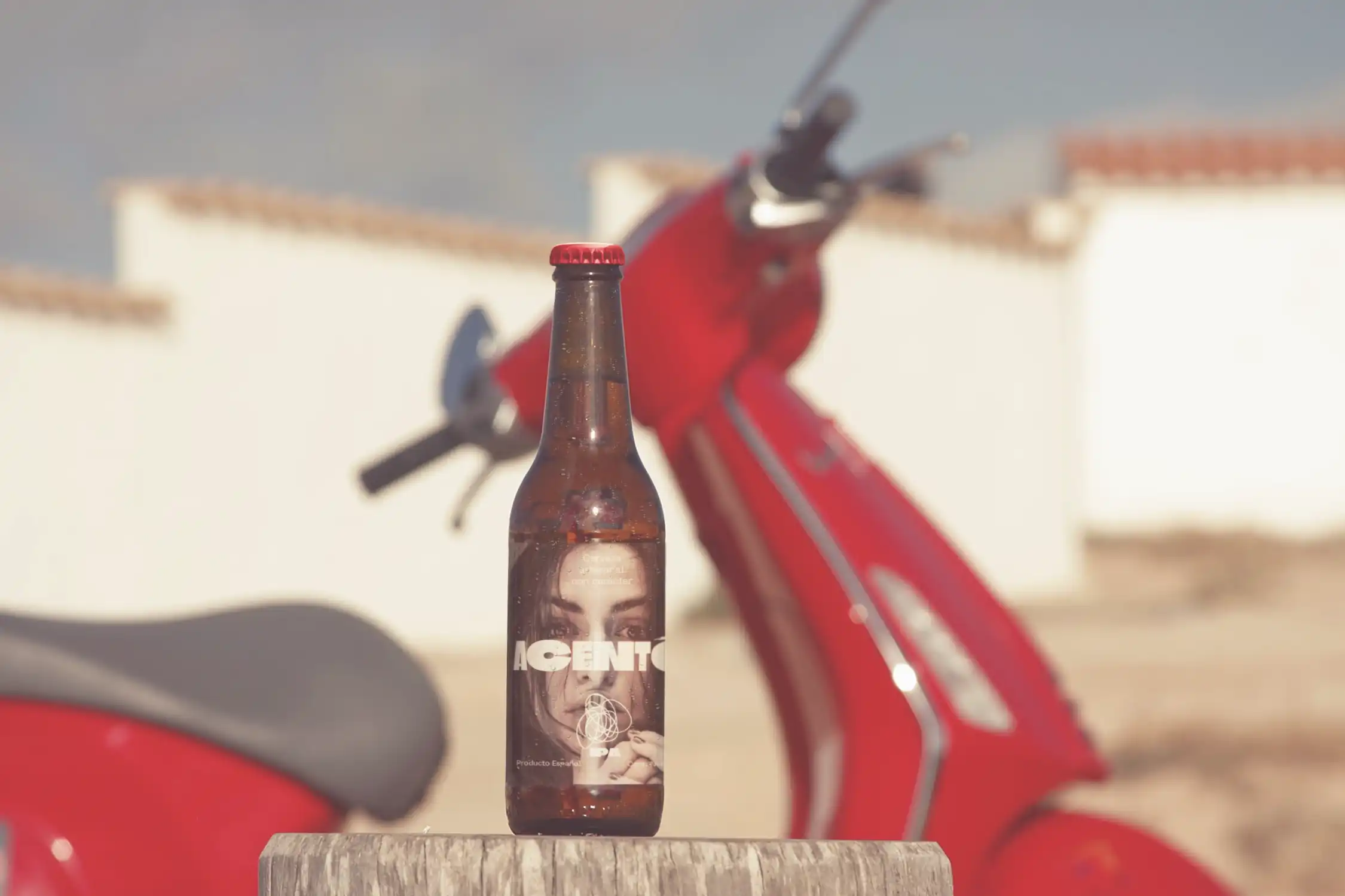 Beer Mockup in Formentera (3)